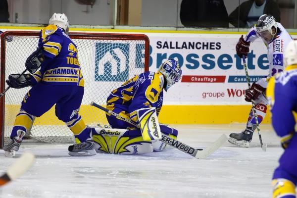 Chamonix  1 - 8 Epinal 