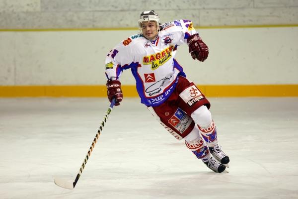 Chamonix  1 - 8 Epinal 