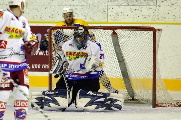 Chamonix  1 - 8 Epinal 