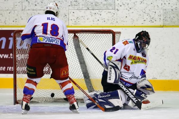 Chamonix  1 - 8 Epinal 