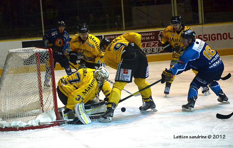 Chamonix  0 - 4 Rouen