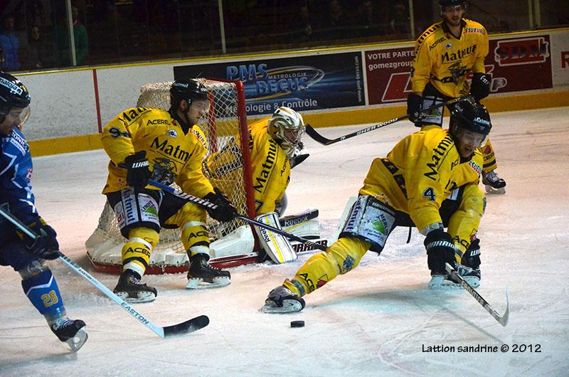 Chamonix  0 - 4 Rouen
