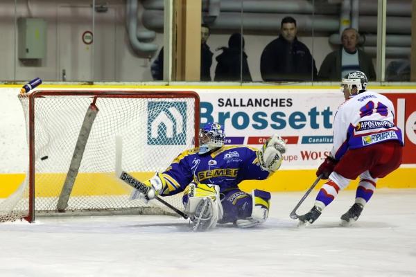 Chamonix  1 - 8 Epinal 