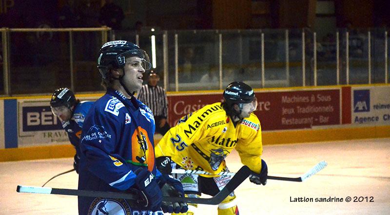 Chamonix  0 - 4 Rouen