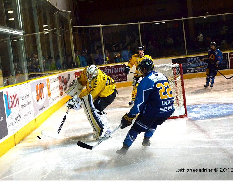 Chamonix  0 - 4 Rouen