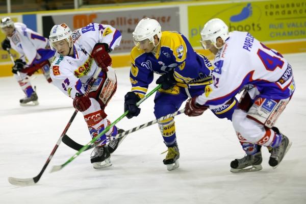 Chamonix  1 - 8 Epinal 