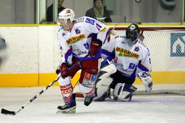 Chamonix  1 - 8 Epinal 