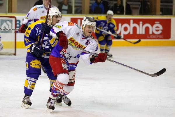 Chamonix  1 - 8 Epinal 