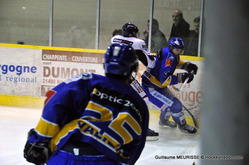 Dijon  4 - 5 Angers 