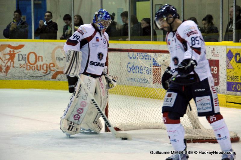 Dijon  4 - 5 Angers 