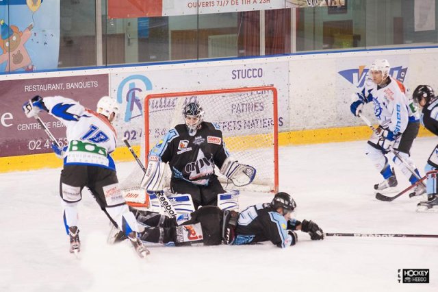 Photo hockey match Tours  - Courchevel-Méribel-Pralognan le 12/01/2013