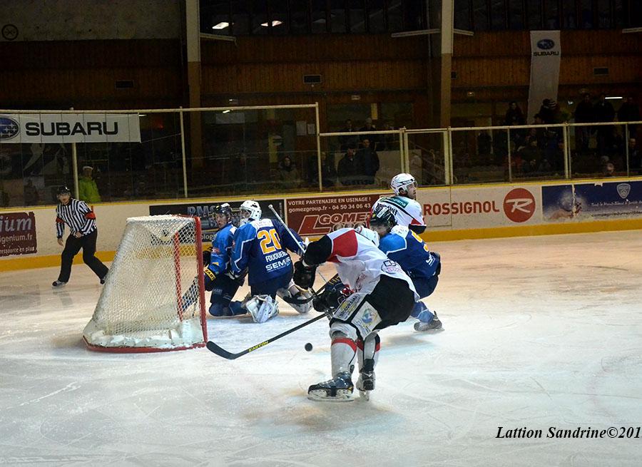 Chamonix  4 - 3 Briançon 