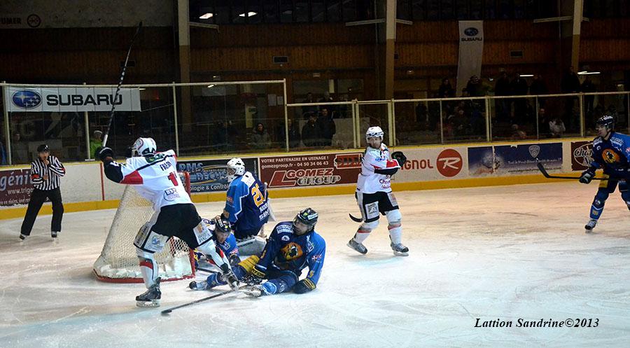 Chamonix  4 - 3 Briançon 