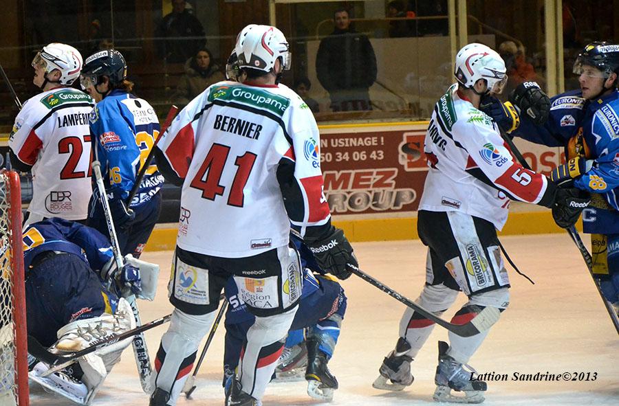 Chamonix  4 - 3 Briançon 
