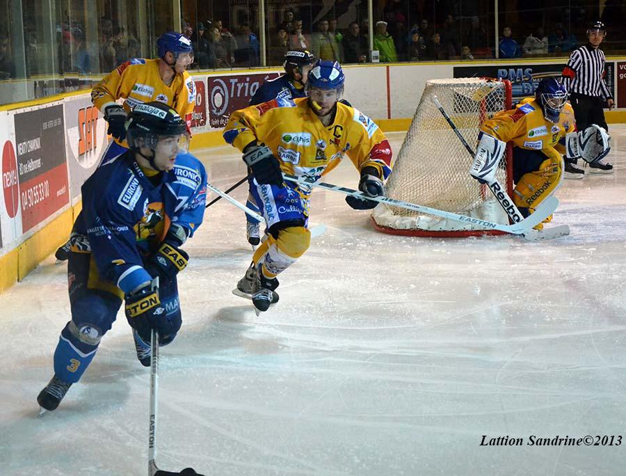 Chamonix  3 - 4 Dijon 
