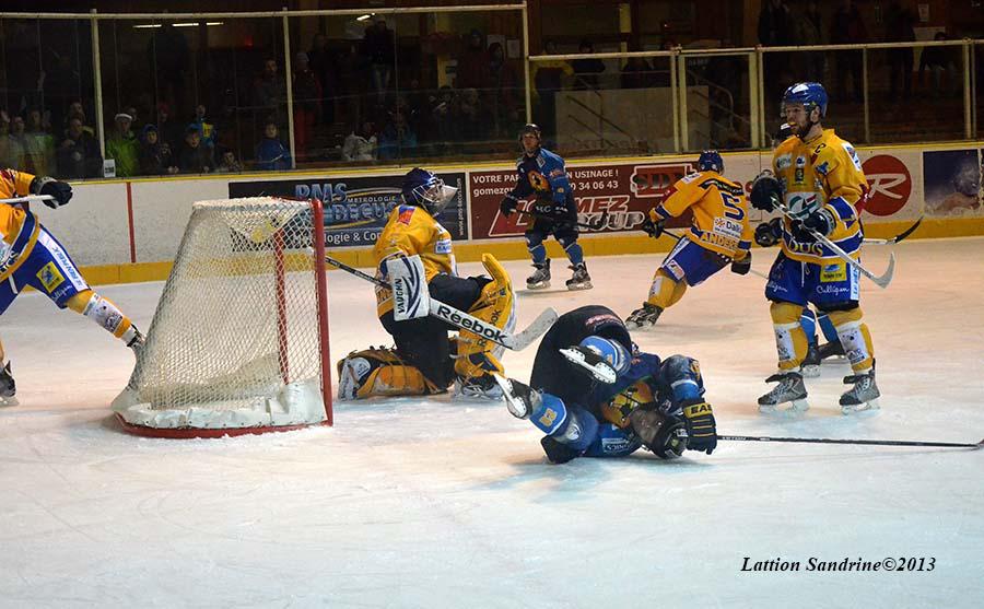 Chamonix  3 - 4 Dijon 