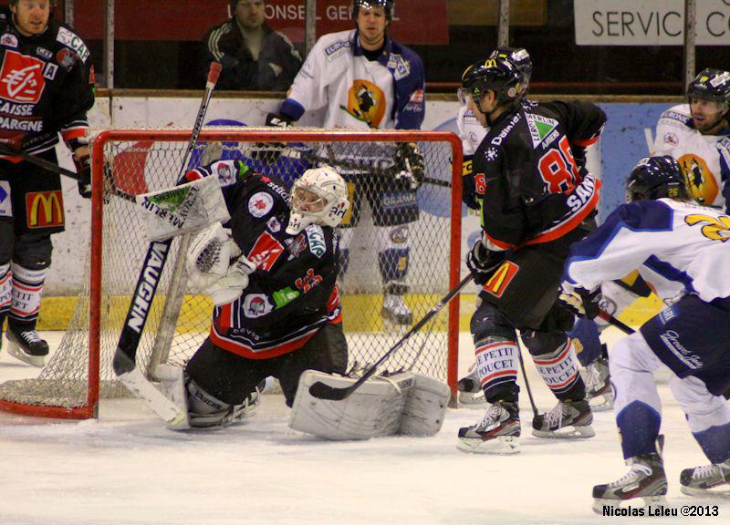Amiens  3 - 4 Chamonix 
