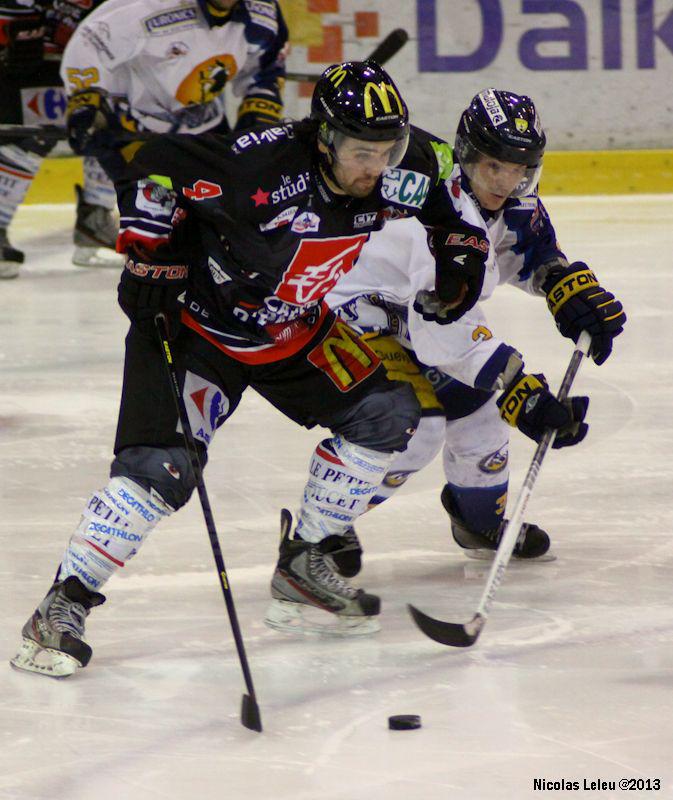 Amiens  3 - 4 Chamonix 