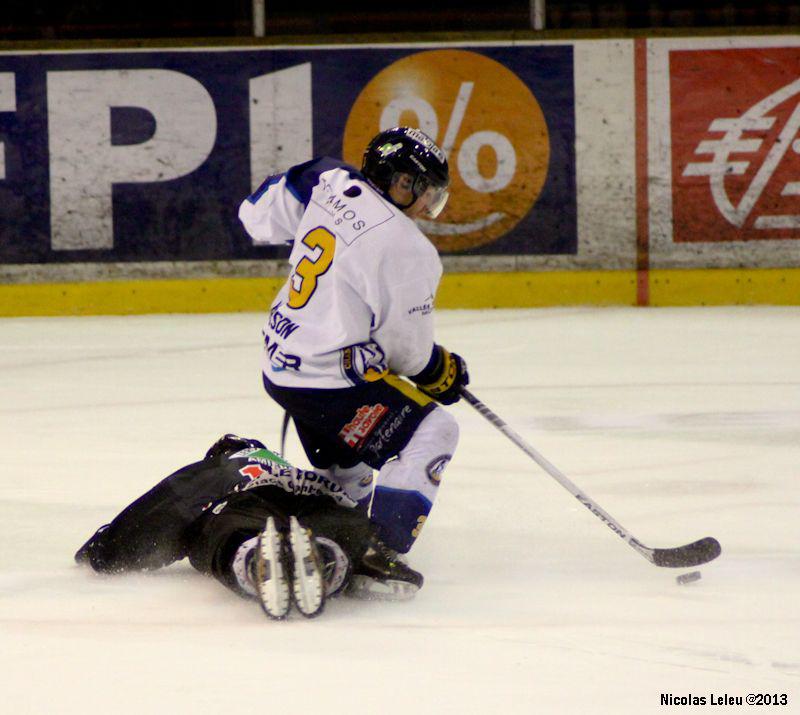 Amiens  3 - 4 Chamonix 