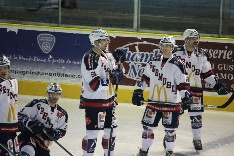 Chamonix  6 - 4 Grenoble 