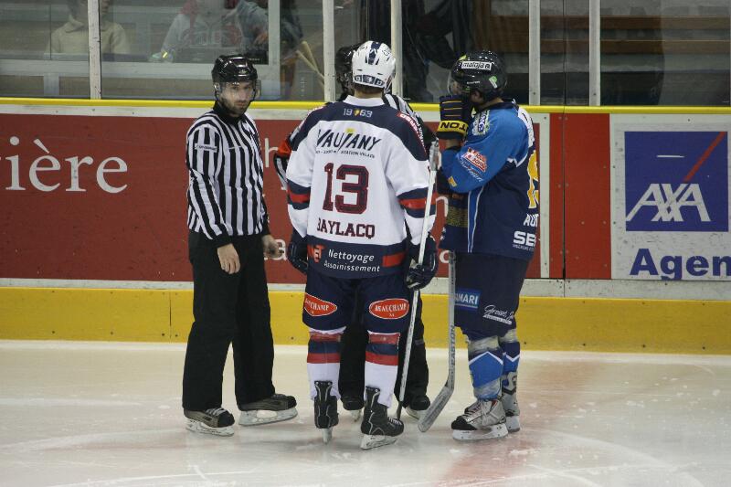 Chamonix  6 - 4 Grenoble 