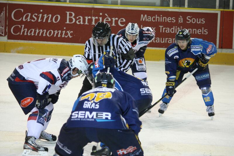 Chamonix  6 - 4 Grenoble 