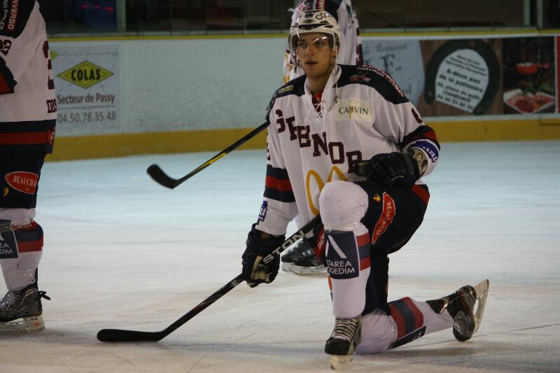 Chamonix  6 - 4 Grenoble 