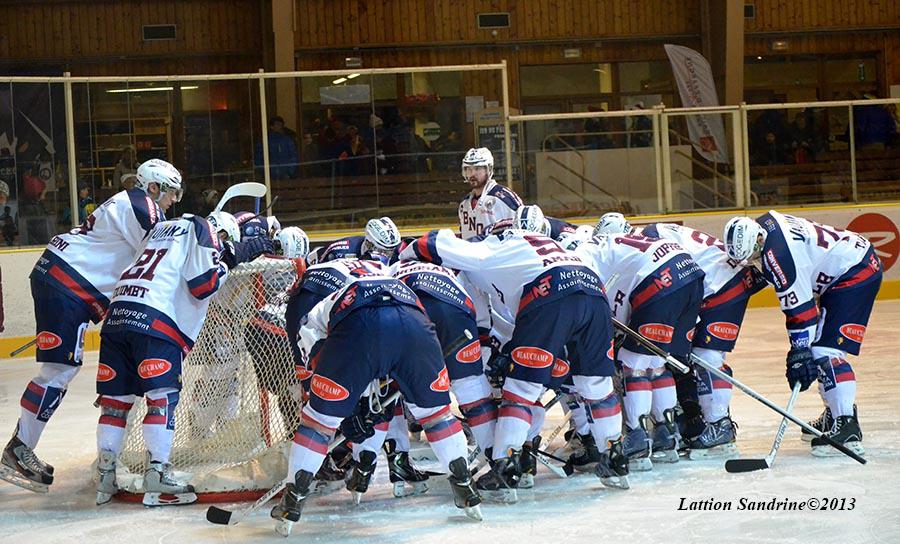 Chamonix  6 - 4 Grenoble 