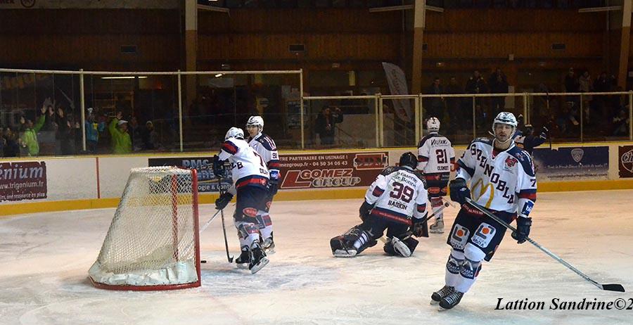 Chamonix  6 - 4 Grenoble 