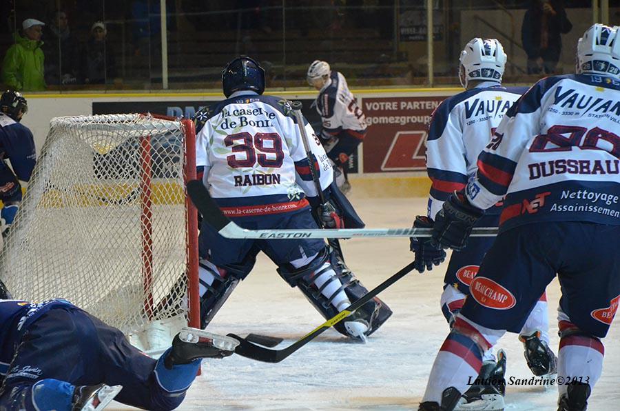 Chamonix  6 - 4 Grenoble 