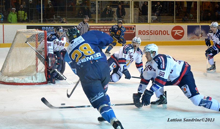 Chamonix  6 - 4 Grenoble 