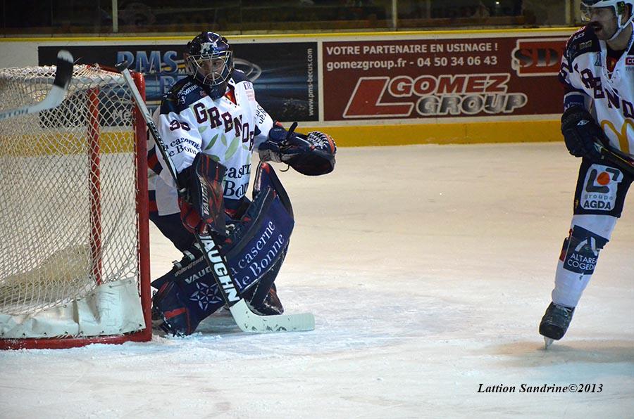 Chamonix  6 - 4 Grenoble 