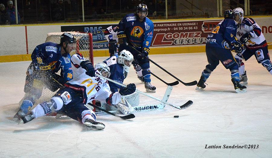 Chamonix  6 - 4 Grenoble 