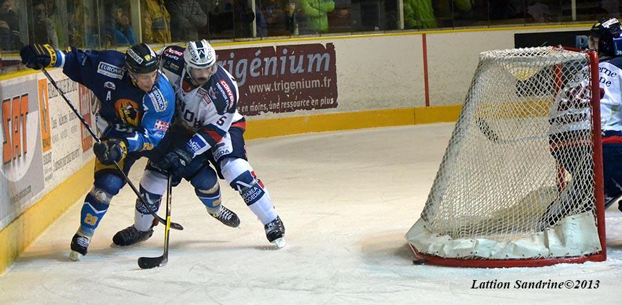 Chamonix  6 - 4 Grenoble 