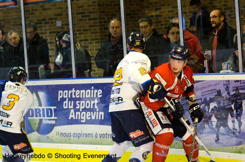 Angers  2 - 4 Chamonix 
