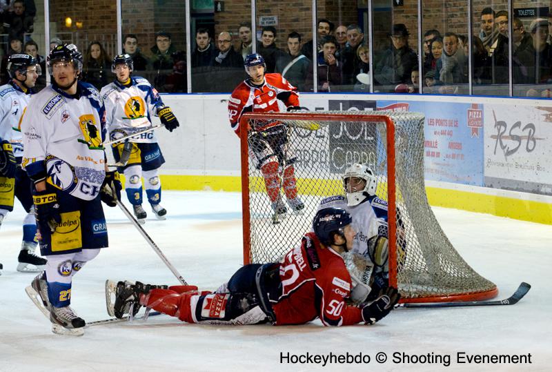 Angers  2 - 4 Chamonix 