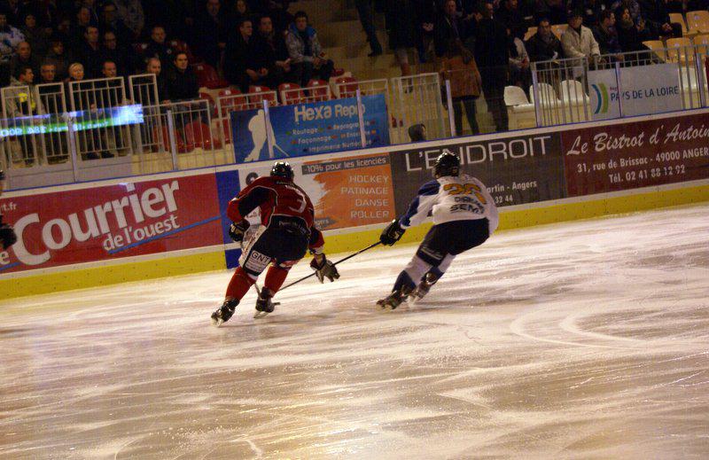 Angers  2 - 4 Chamonix 