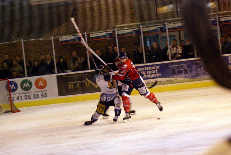 Angers  2 - 4 Chamonix 