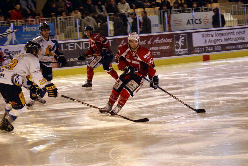 Angers  2 - 4 Chamonix 