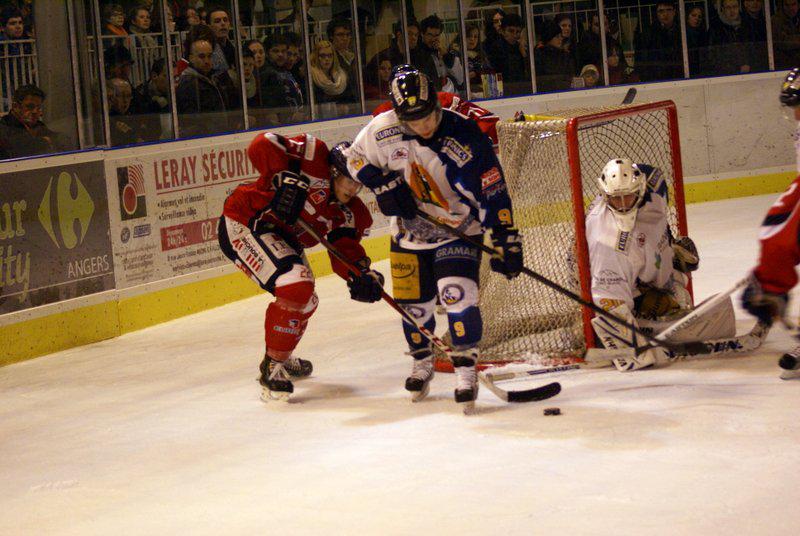Angers  2 - 4 Chamonix 