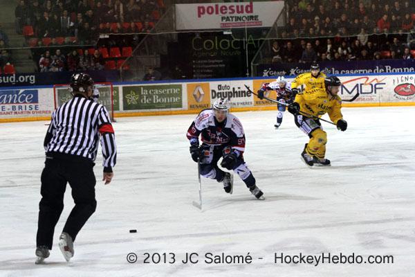 Grenoble  3 - 1 Rouen