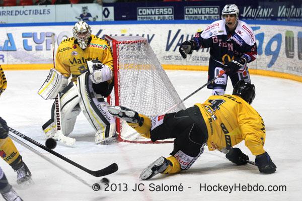 Grenoble  3 - 1 Rouen