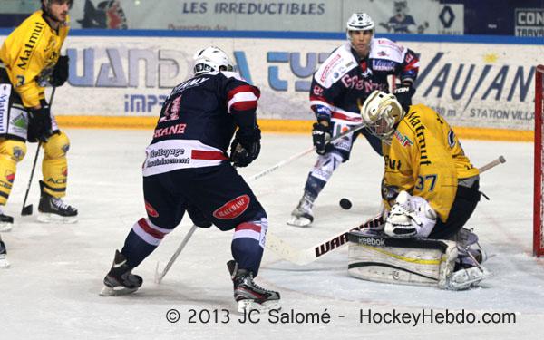 Grenoble  3 - 1 Rouen