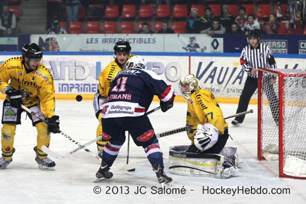 Grenoble  3 - 1 Rouen