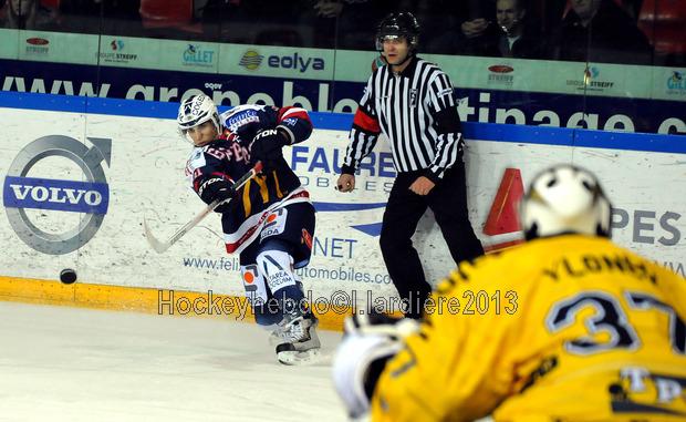 Grenoble  3 - 1 Rouen