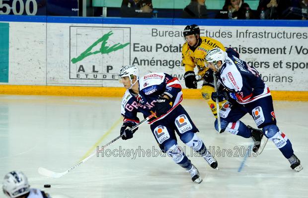 Grenoble  3 - 1 Rouen