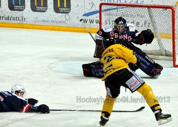 Grenoble  3 - 1 Rouen