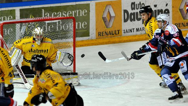 Grenoble  3 - 1 Rouen