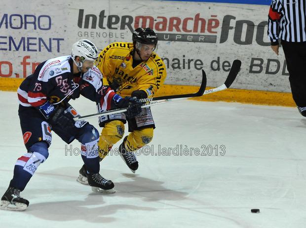 Grenoble  3 - 1 Rouen