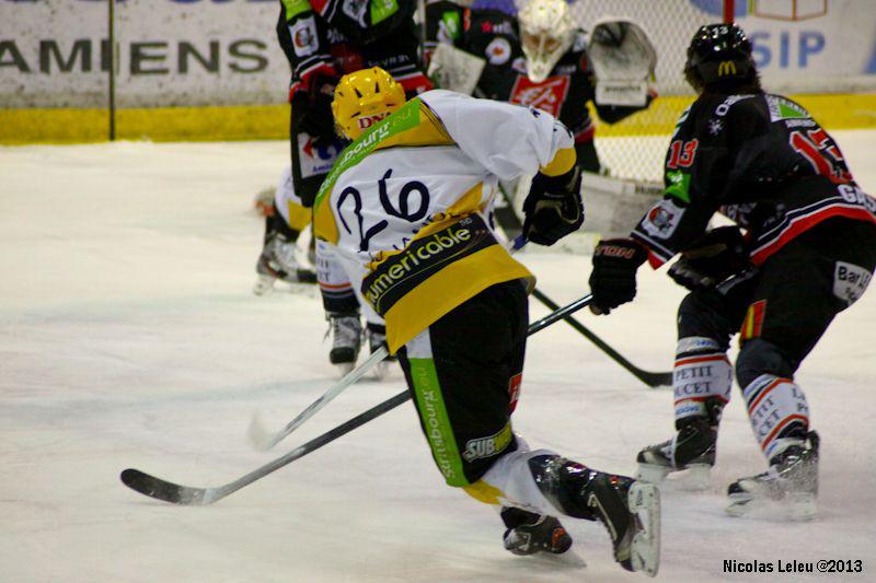 Amiens  3 - 4 Strasbourg 